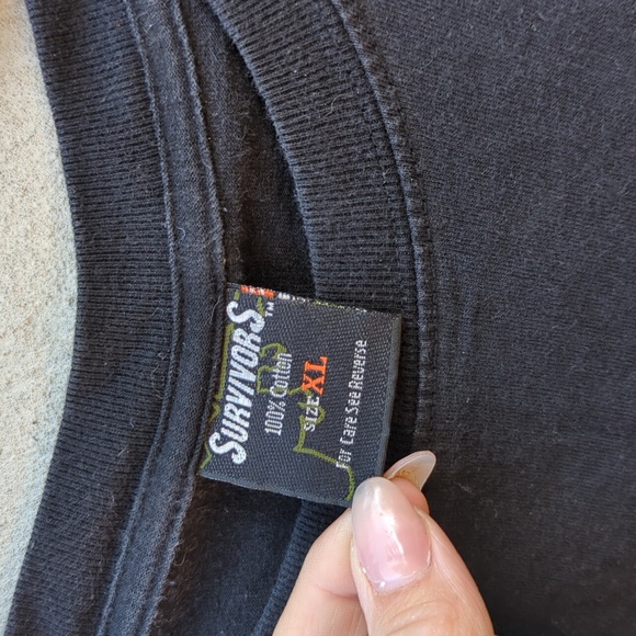 Tribal Skull T-Shirt Y2K - Picture 3 of 3